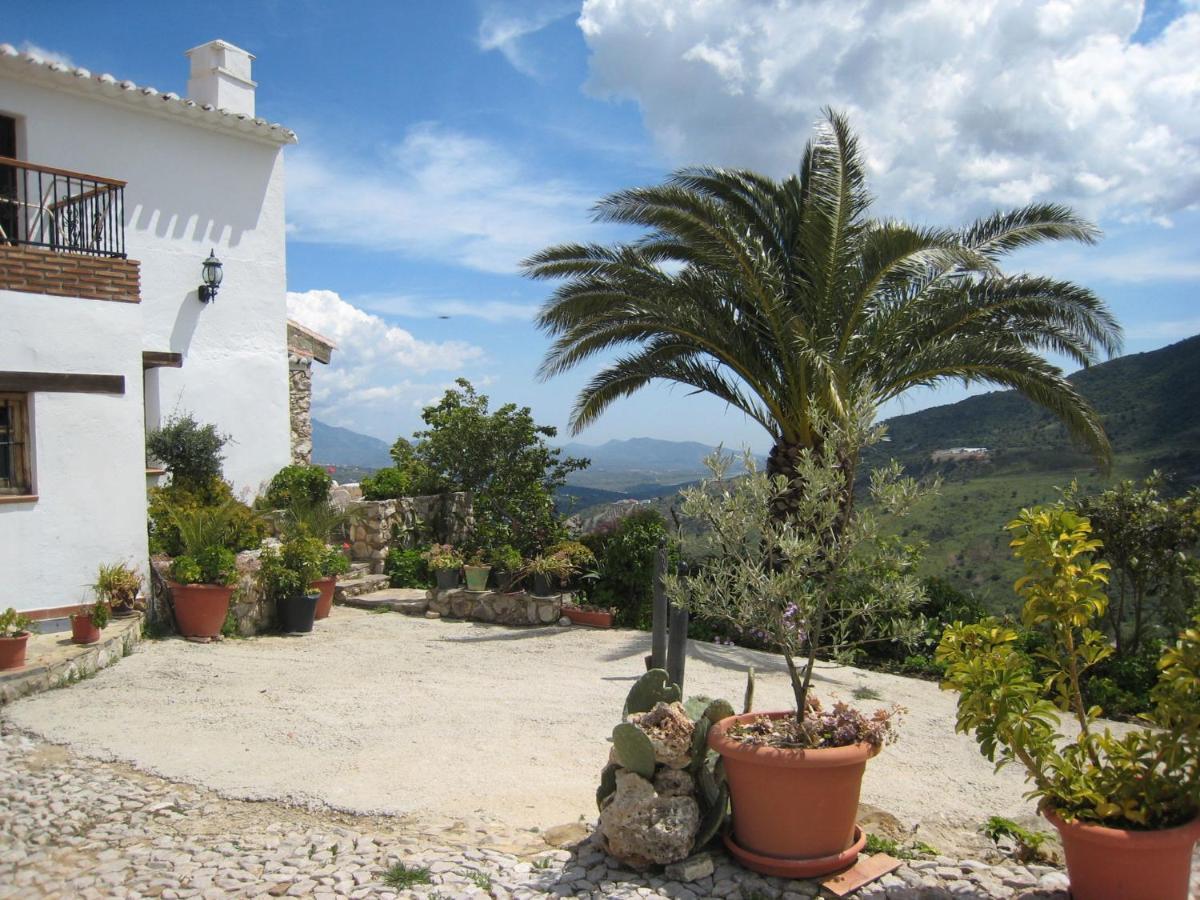 Belvilla By Oyo Cortijo Las Monjas Periana Exterior photo